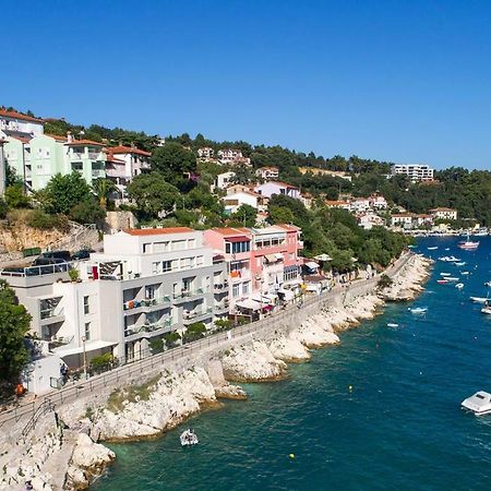 Irene Apartment By The Sea - Privat Parking Rabac Buitenkant foto